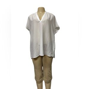 SHEIN White Relaxed Blouse with V-Neck